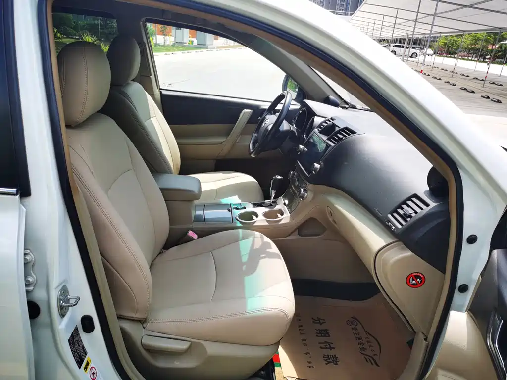 Toyota Highlander — миниатюра 16