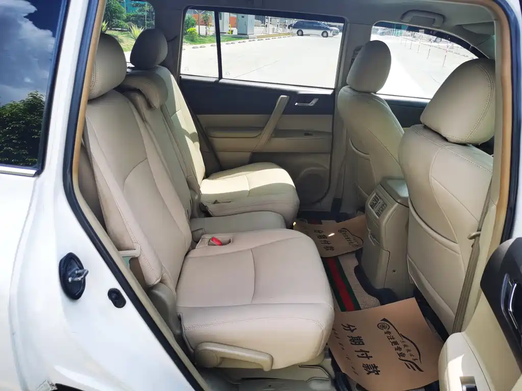 Toyota Highlander — миниатюра 17