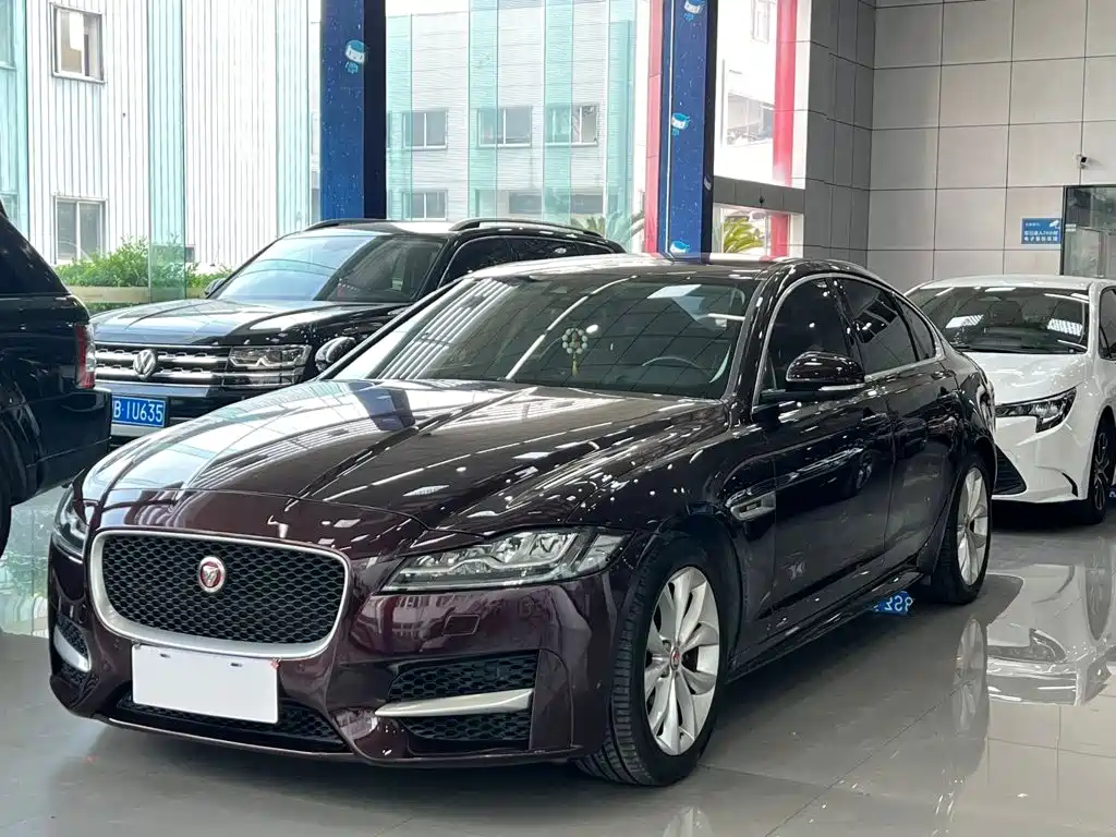 Jaguar XFL