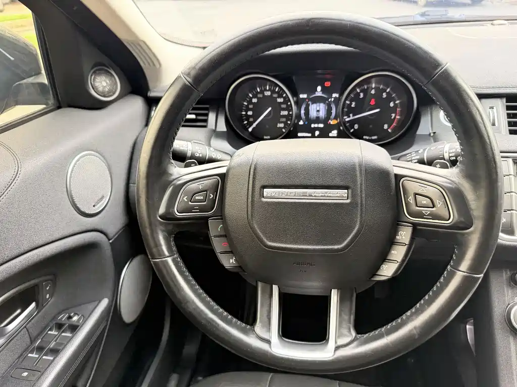 Land Rover Evoque — миниатюра 9