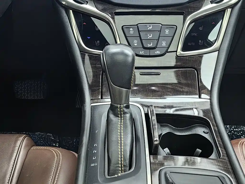 Buick LaCrosse — миниатюра 13
