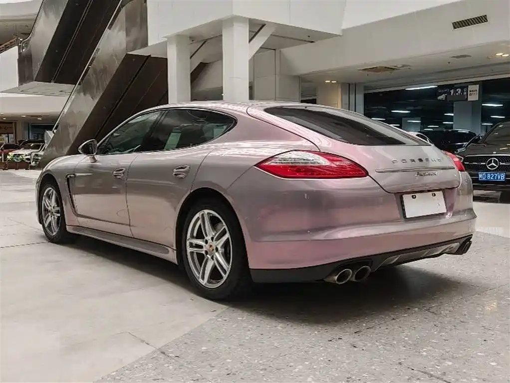 Porsche Panamera 2013 Panamera 4 Platinum Edition 3.6L