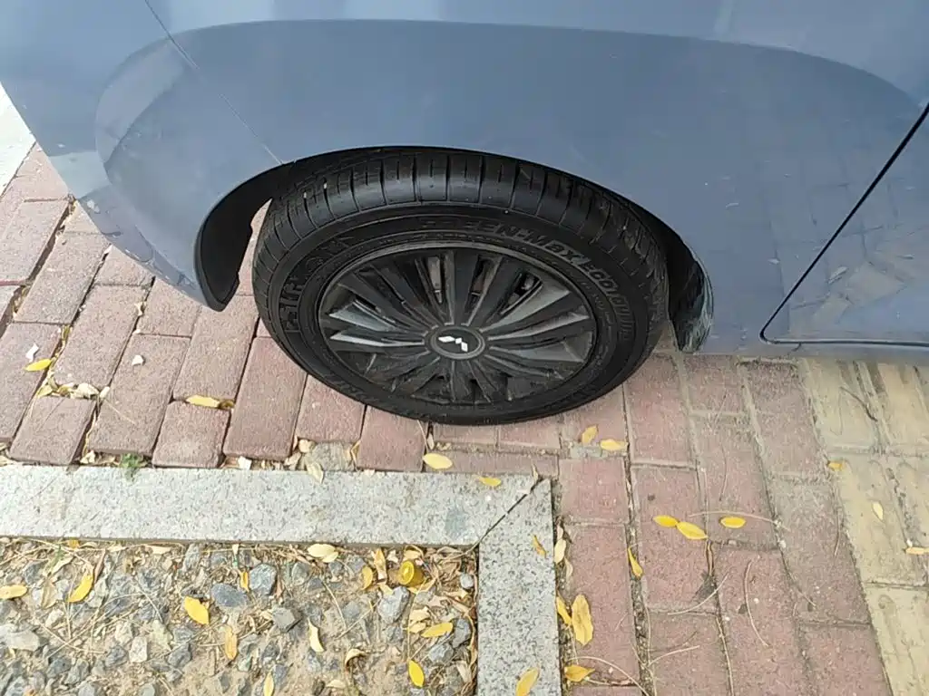 Wuling MINIEV — миниатюра 23