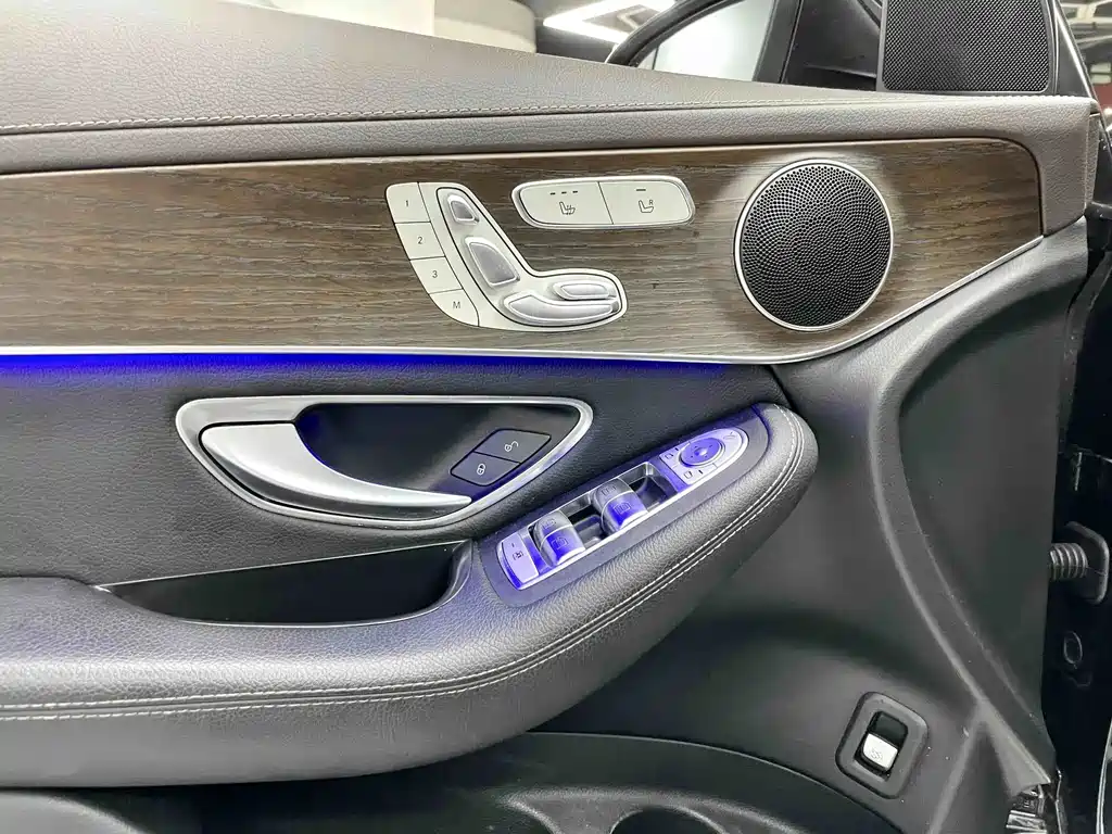 Mercedes-Benz GLC — миниатюра 13