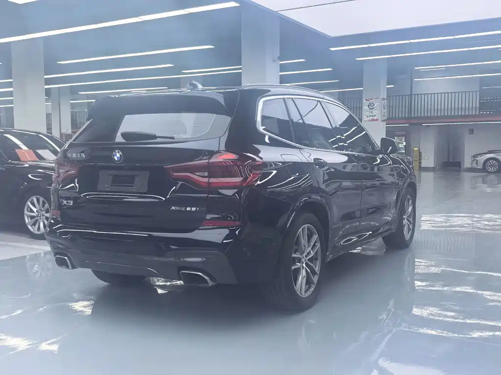 BMW X3 — миниатюра 15