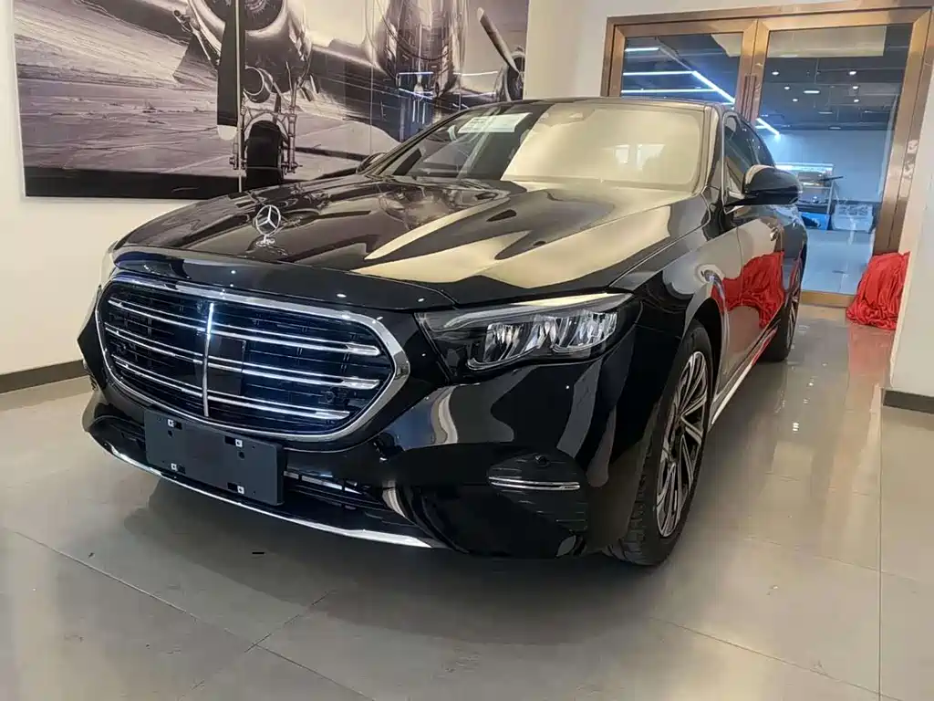 Mercedes-Benz E-Class 0