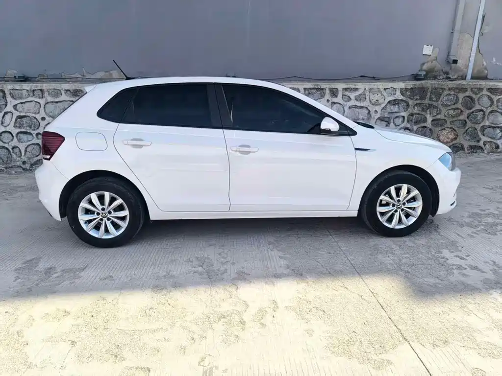 Volkswagen Polo 2021 Plus 1.5L AT
