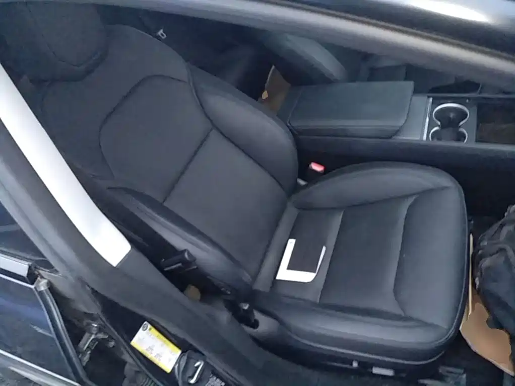 Tesla Model 3 — миниатюра 25