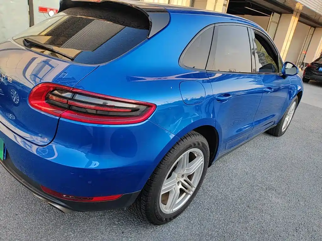 Porsche Macan — миниатюра 7