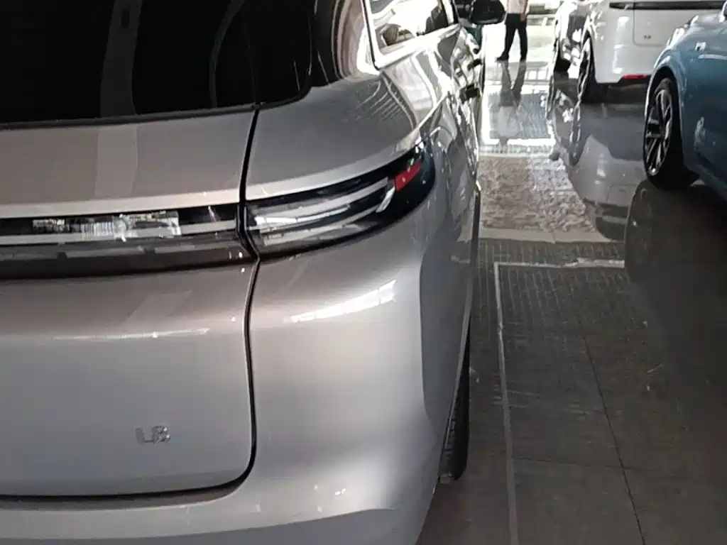 Li Auto Li L8 — миниатюра 8