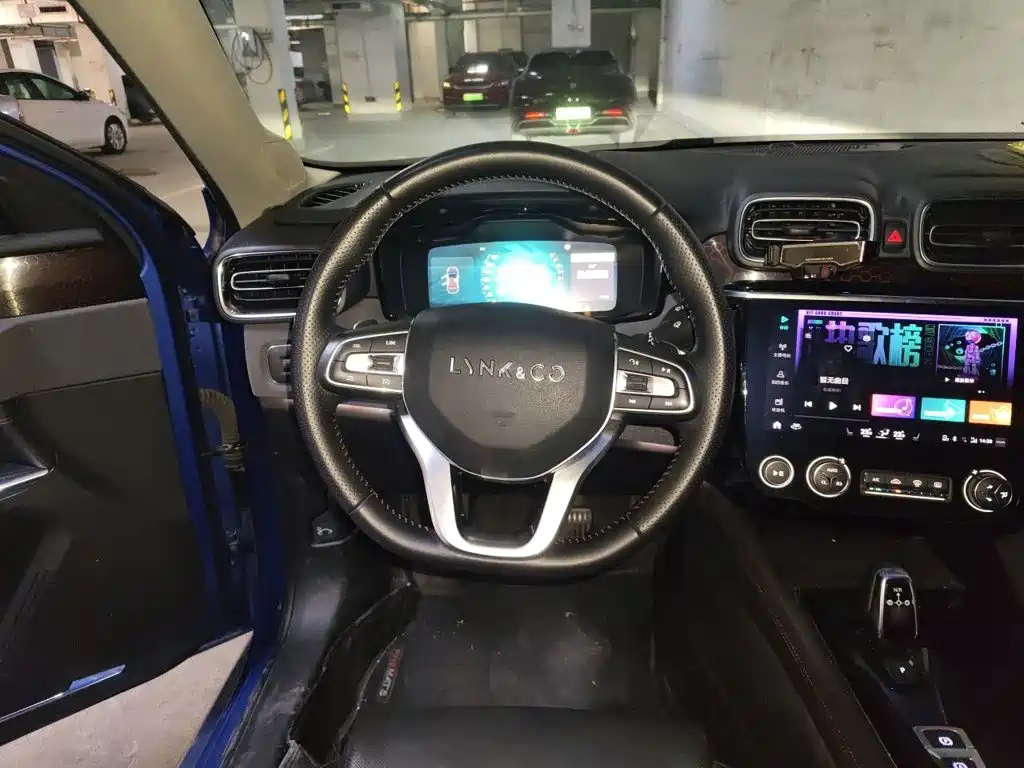 Lynk & Co 02 — миниатюра 11