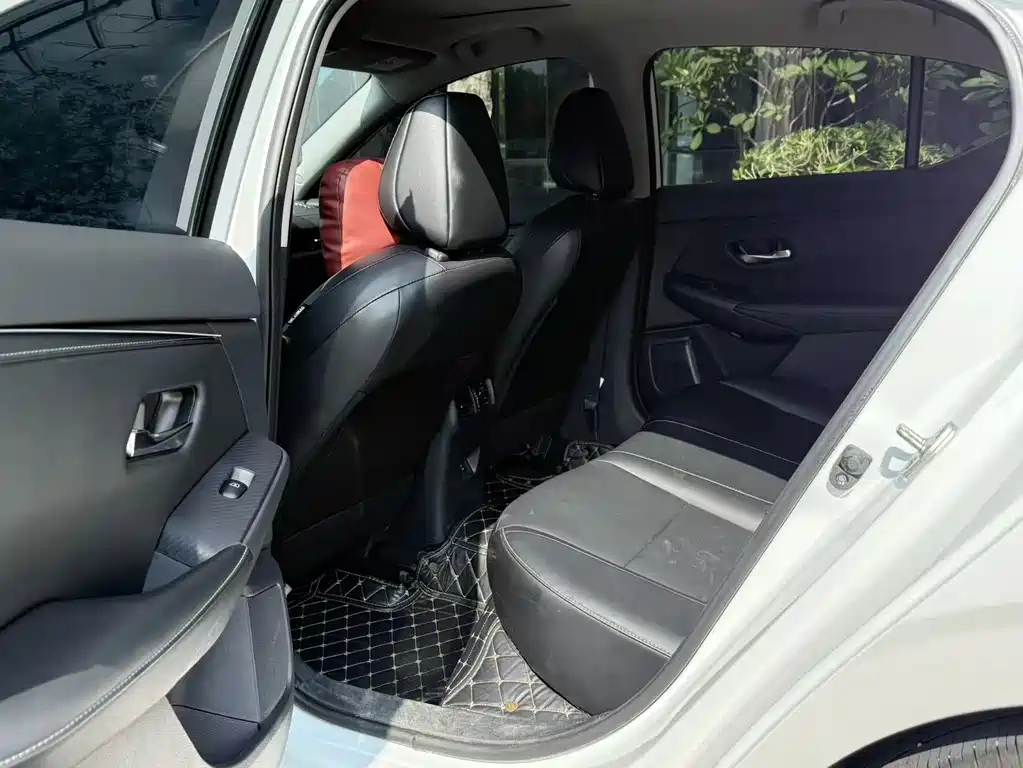 Nissan Sylphy — миниатюра 5
