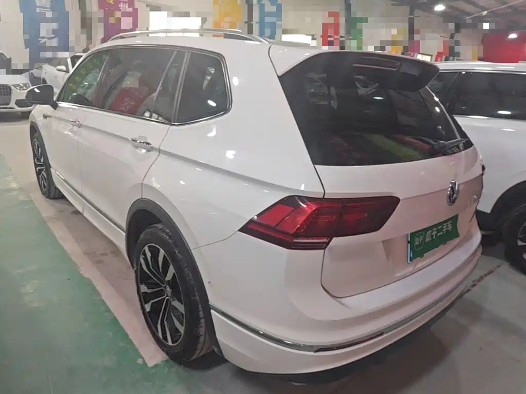 Volkswagen Tiguan L — миниатюра 5
