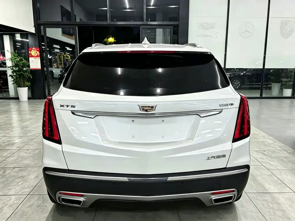 Cadillac XT5 — миниатюра 4