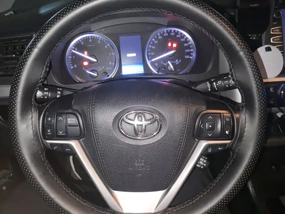 Toyota Highlander — миниатюра 15