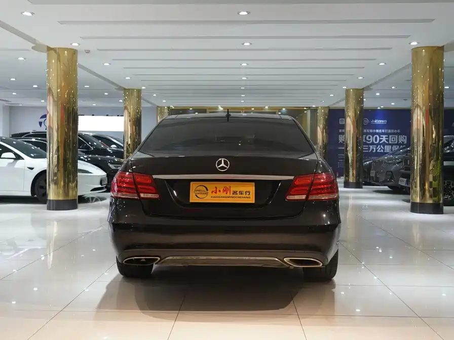 Mercedes-Benz E-Class — миниатюра 14