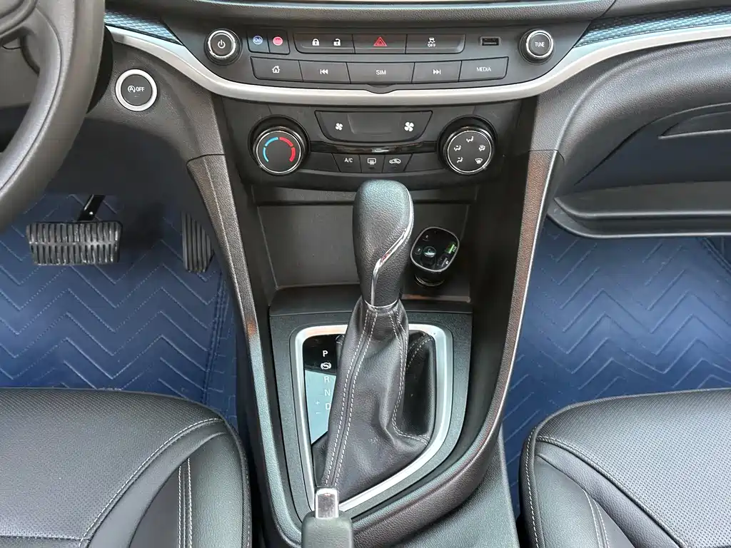 Buick Excelle — миниатюра 11