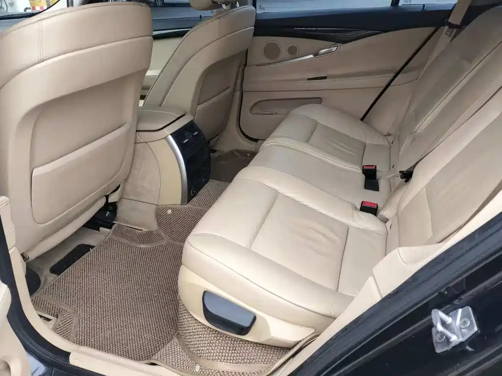 BMW 5 Series GT 535i Classic Type, фото 14