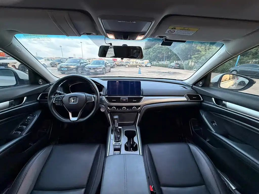 Honda Accord — миниатюра 5