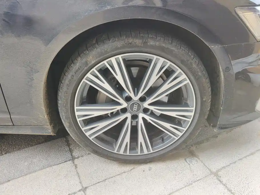 Audi A6L — миниатюра 6