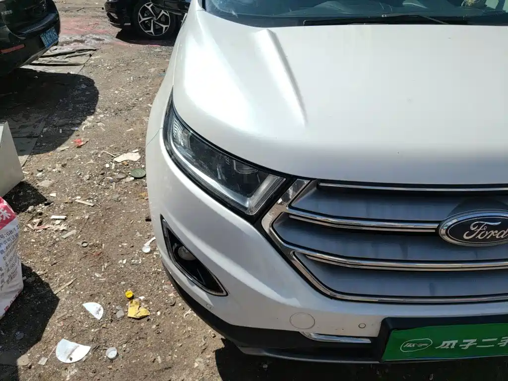 Ford Edge — миниатюра 7