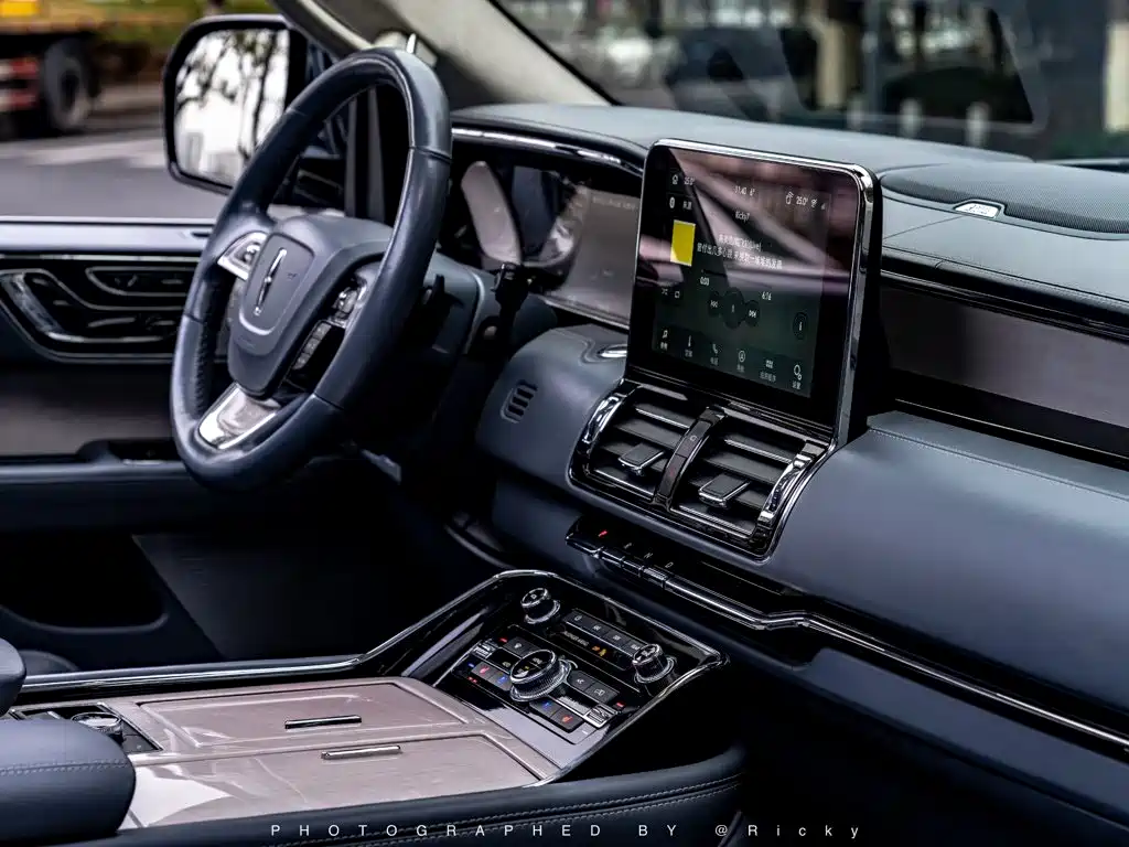 Lincoln Navigator — миниатюра 6