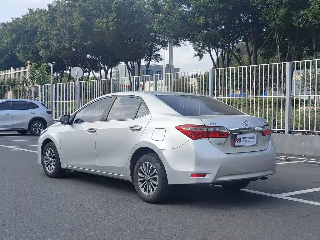 Toyota Corolla — миниатюра 6