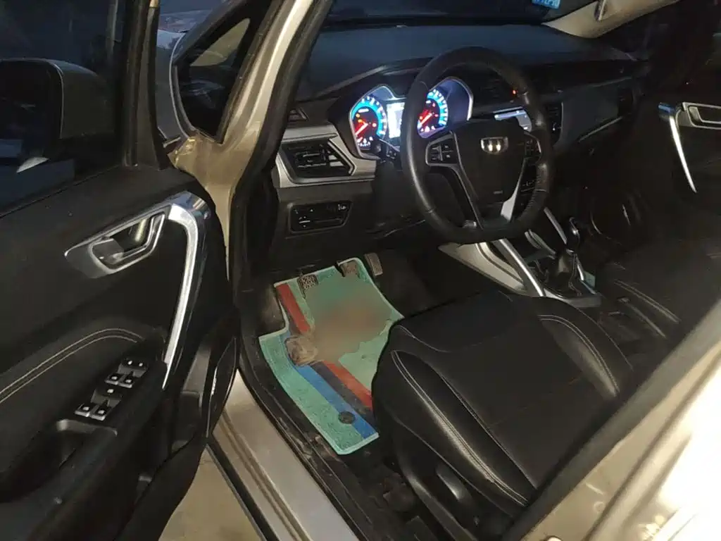 Geely Vision X3 — миниатюра 16
