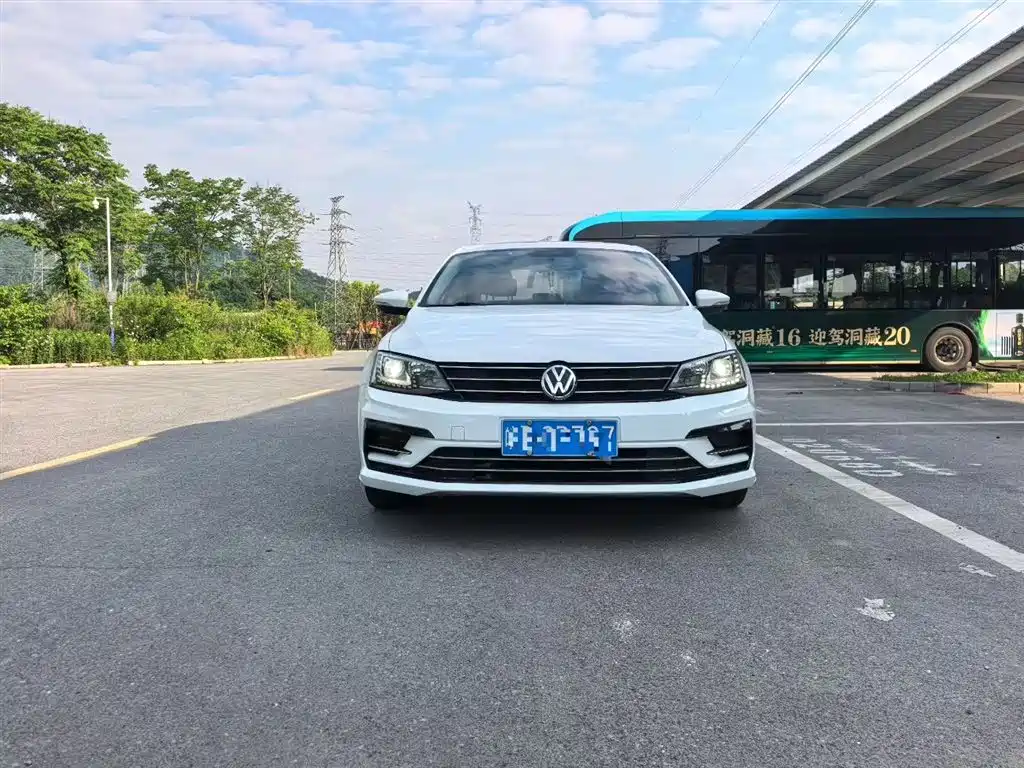 Volkswagen Sagitar 2018 280TSI DSG