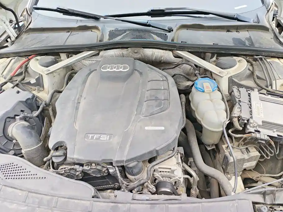 Audi A4L — миниатюра 10