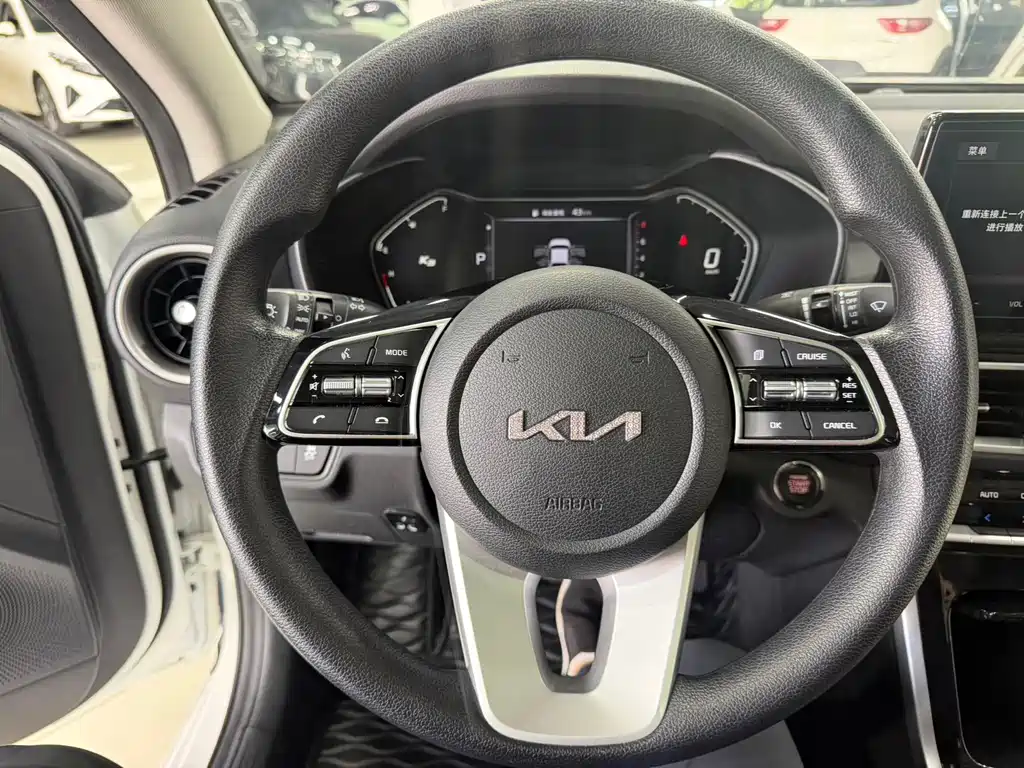 Kia K3 — миниатюра 10