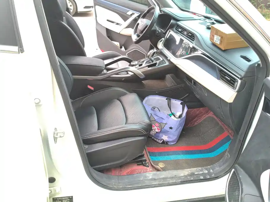 Geely Boyue — миниатюра 8
