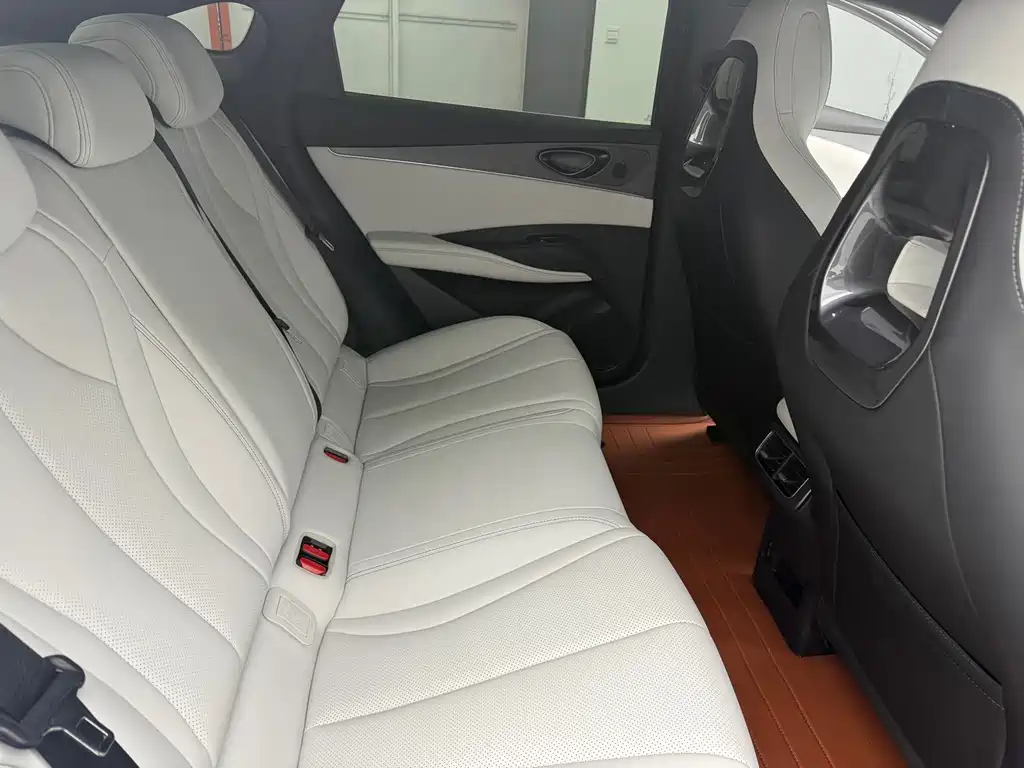 BYD Seal 06 — миниатюра 12