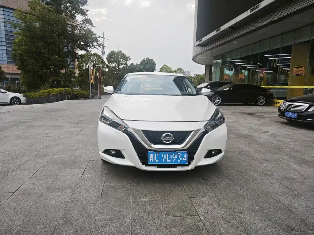 Nissan Bluebird