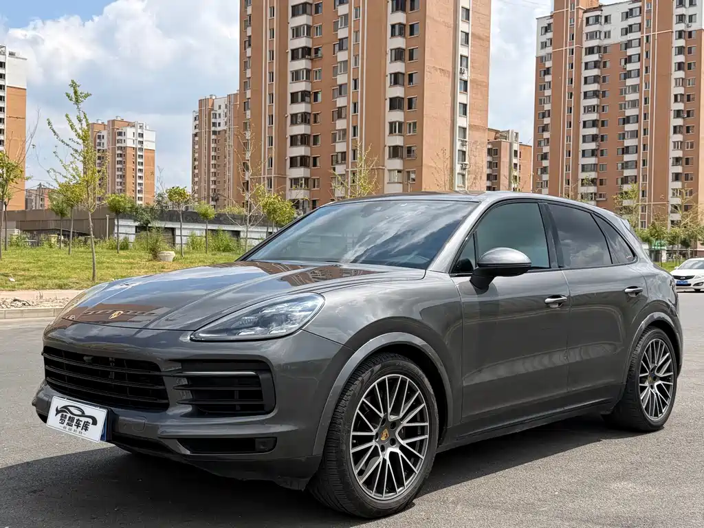 Porsche Cayenne — миниатюра 3