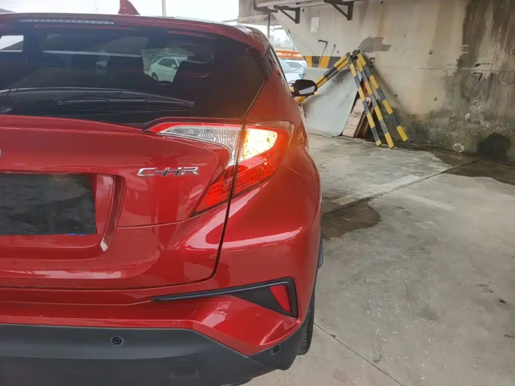 Toyota C-HR — миниатюра 8