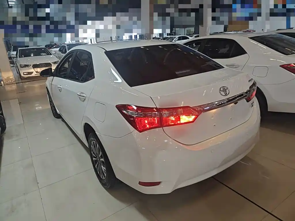 Toyota Corolla — миниатюра 5