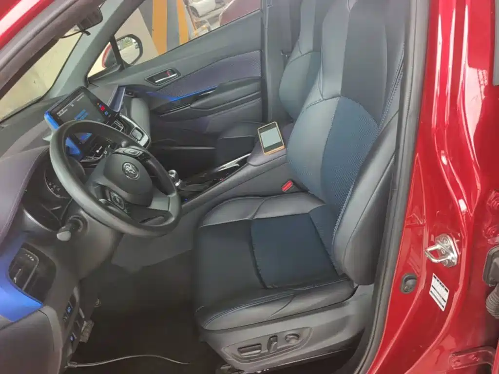 Toyota C-HR — миниатюра 15