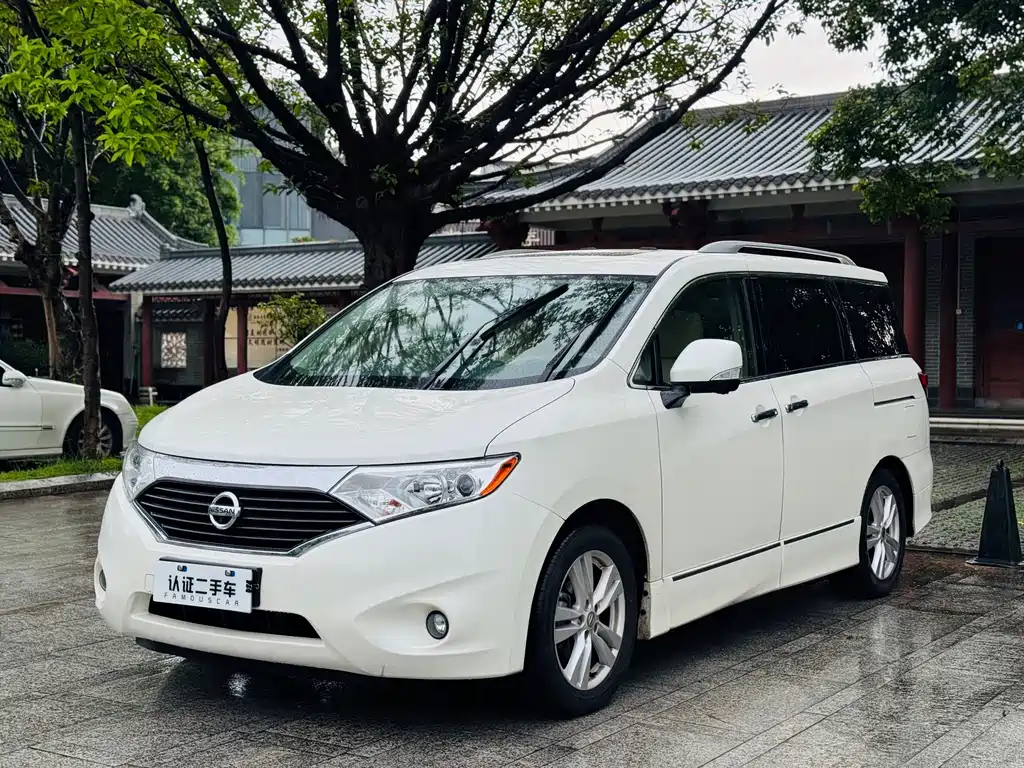Nissan Quest — миниатюра 3