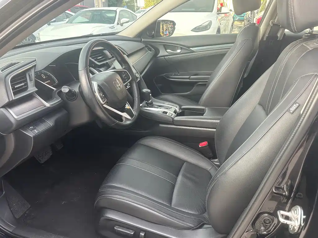 Honda Civic — миниатюра 7