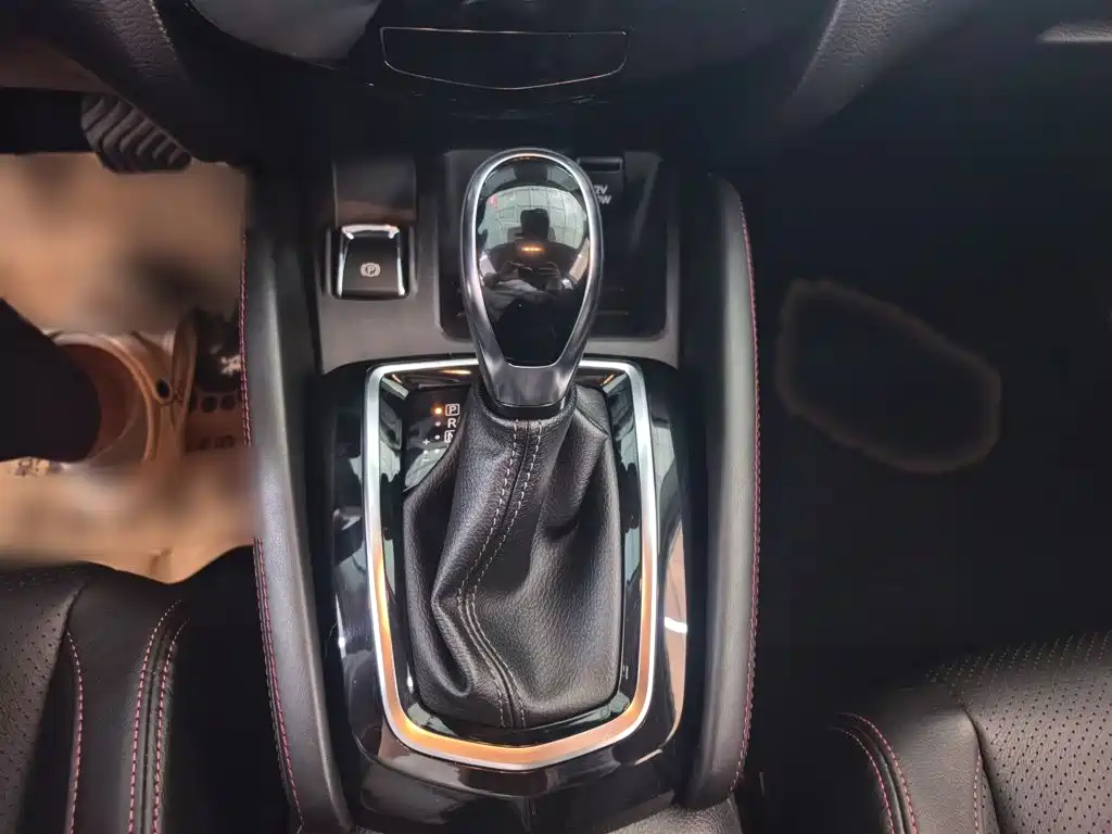 Nissan Qashqai — миниатюра 11
