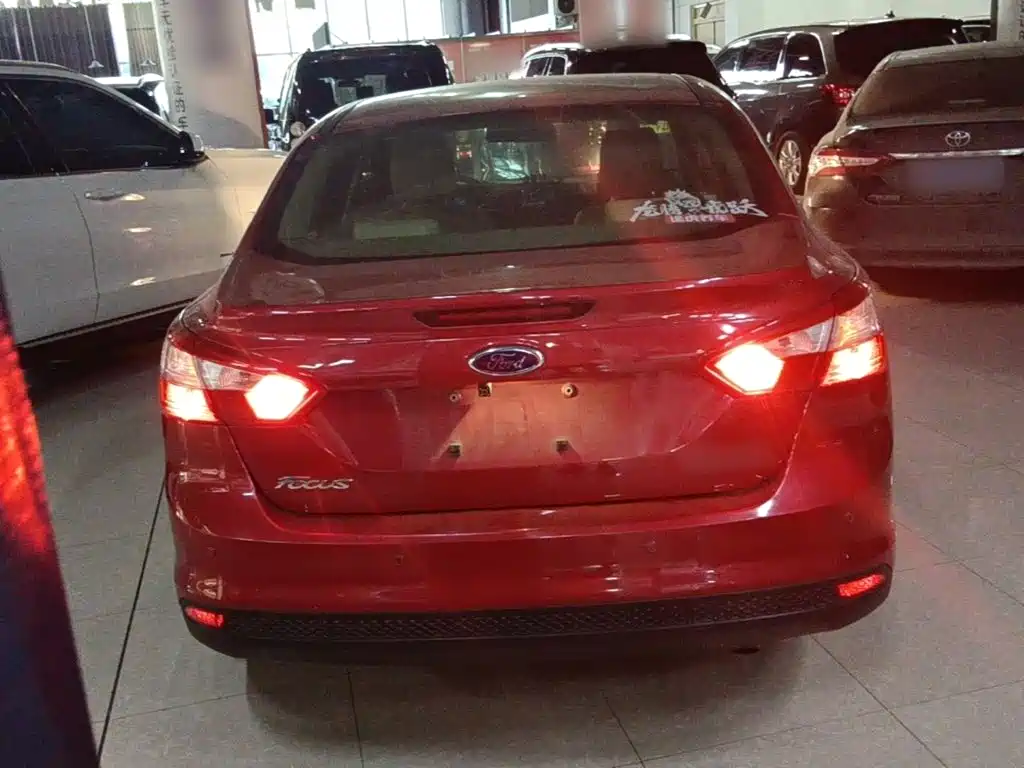 Ford Focus — миниатюра 6