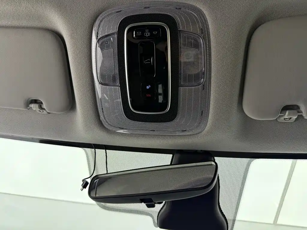 Hyundai Elantra — миниатюра 16