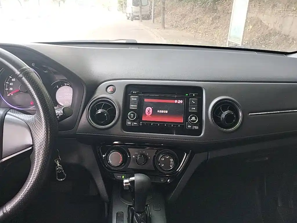 Honda XR-V — миниатюра 13