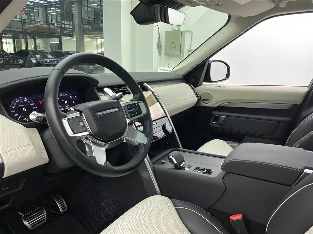 Land Rover Discovery 2021 360PS R-Dynamic HSE