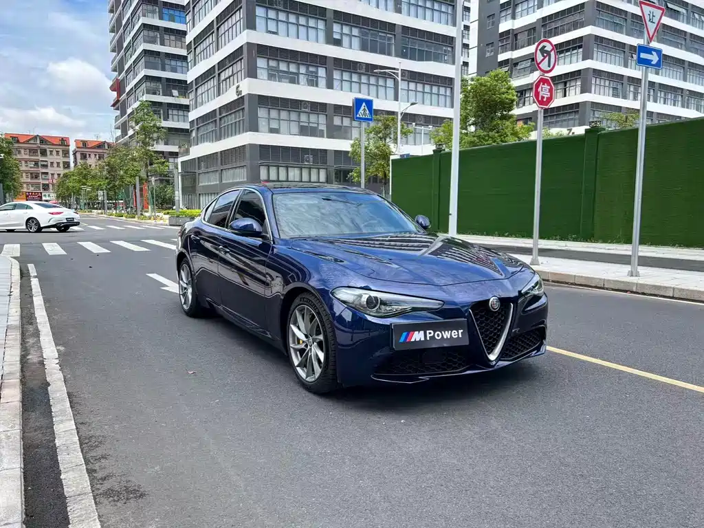 Alfa Romeo Giulia — миниатюра 3