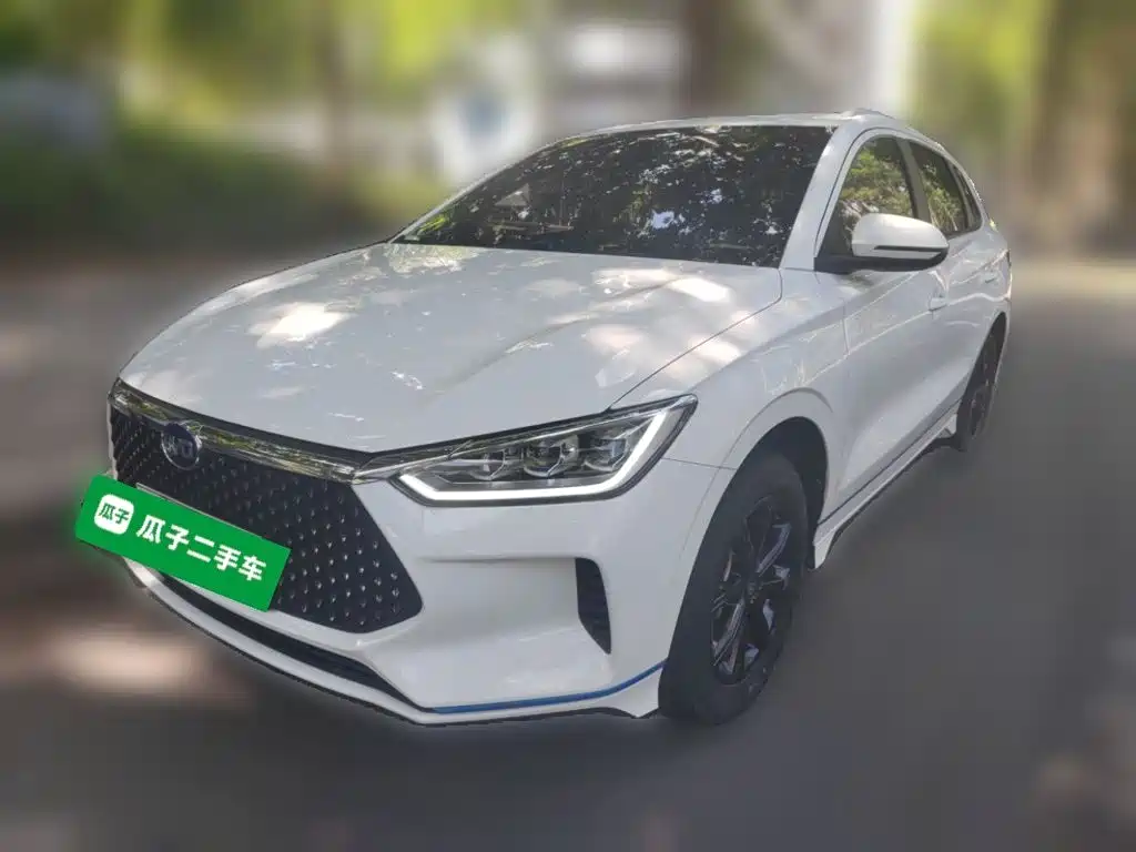 BYD e2
