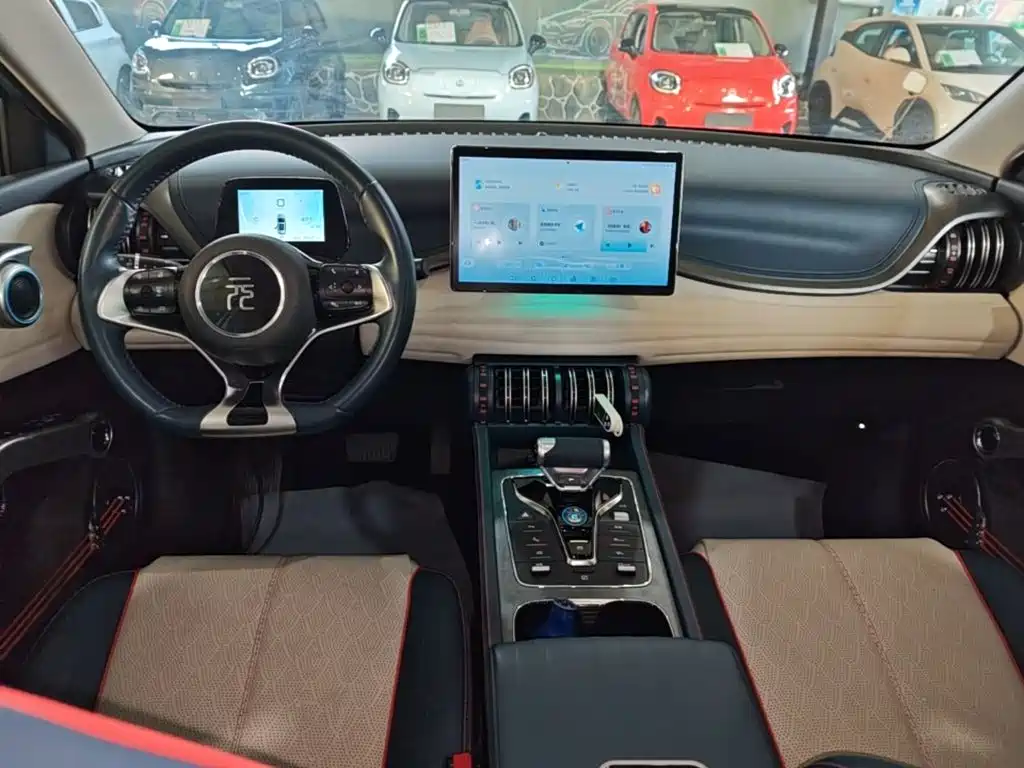 BYD Yuan Plus — миниатюра 10