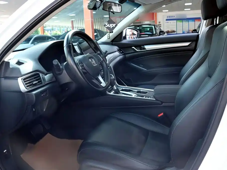 Honda Accord — миниатюра 14
