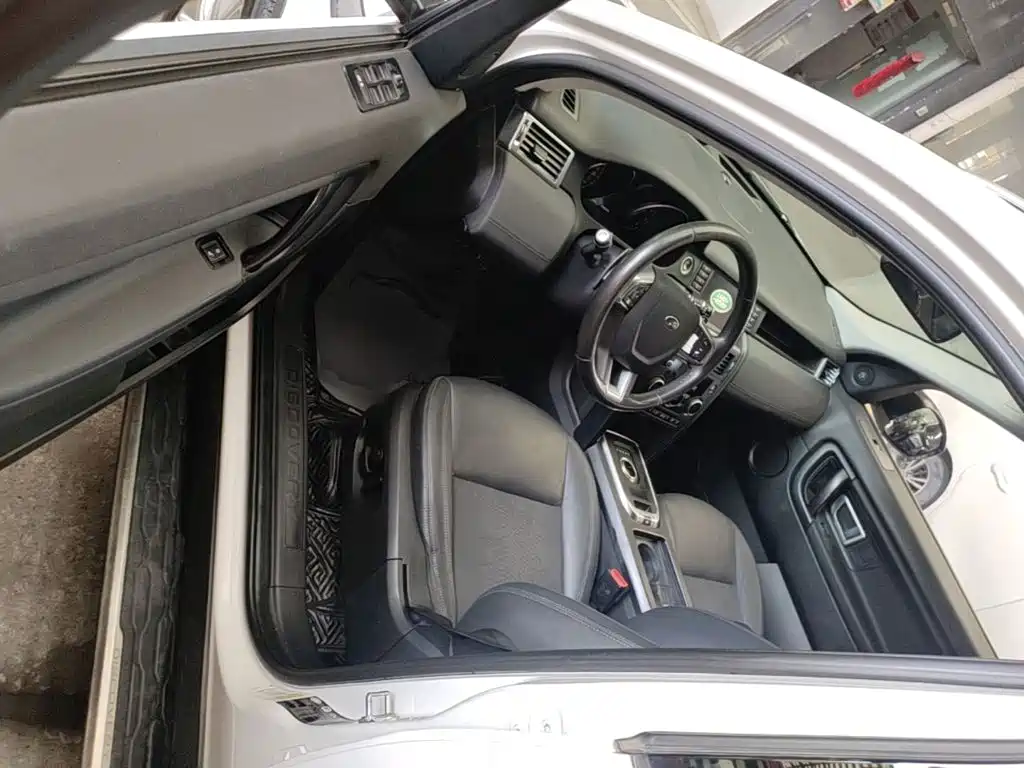 Land Rover Discovery Sport — миниатюра 16